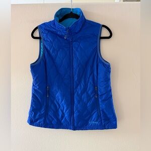 L.L. Bean Women's 2 Tone Blue Reversible Lightweight Quilted Vest Pockets